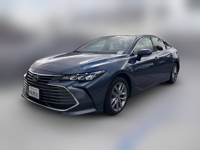 2022 Toyota Avalon Hybrid XLE