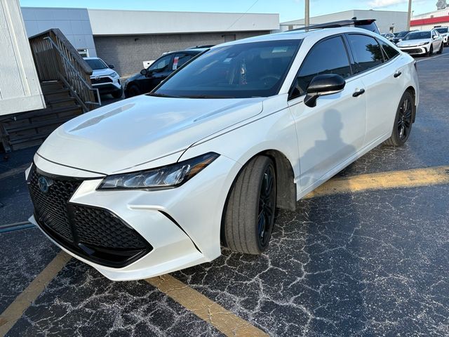 2022 Toyota Avalon Hybrid XSE Nightshade