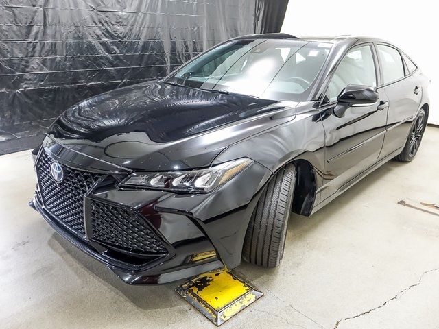 2022 Toyota Avalon Hybrid XSE Nightshade