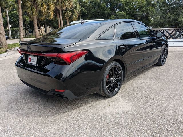 2022 Toyota Avalon Hybrid XSE Nightshade