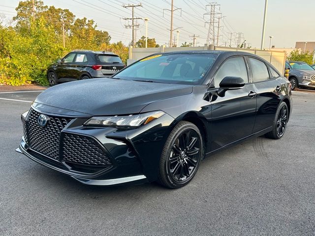 2022 Toyota Avalon Hybrid XSE Nightshade