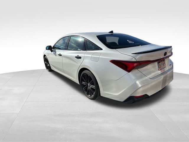 2022 Toyota Avalon Hybrid XSE Nightshade