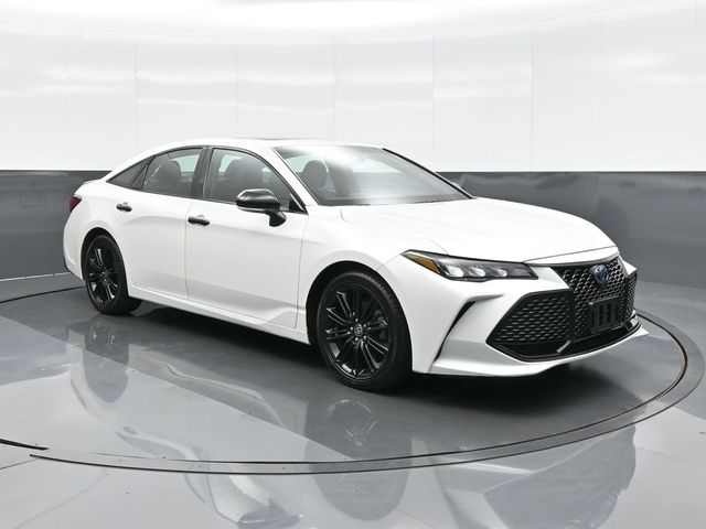 2022 Toyota Avalon Hybrid XSE Nightshade