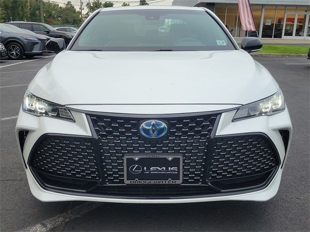 2022 Toyota Avalon Hybrid XSE Nightshade