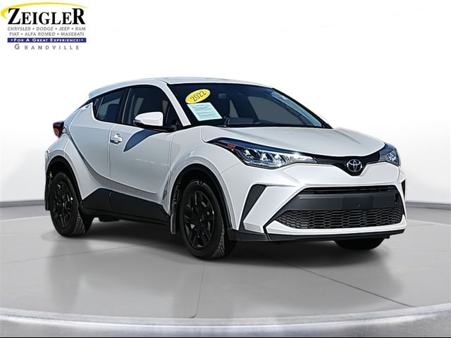 2022 Toyota C-HR XLE