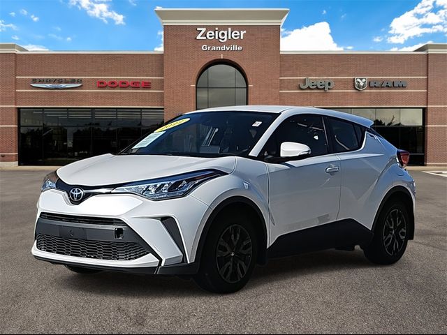 2022 Toyota C-HR XLE