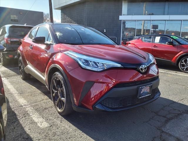 2022 Toyota C-HR XLE