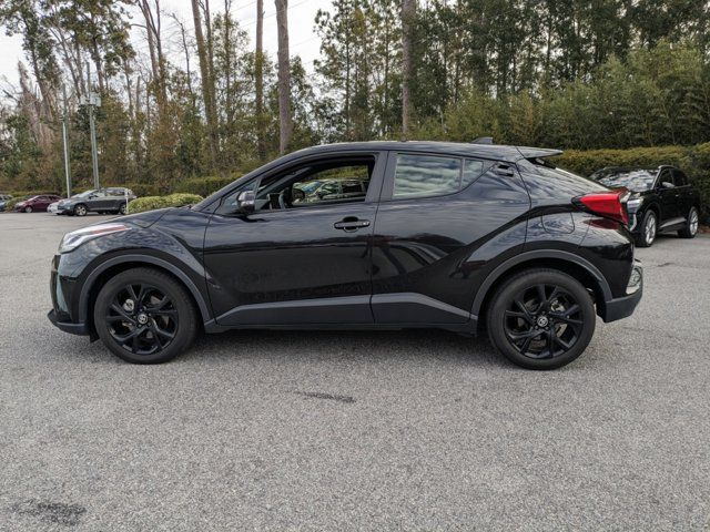 2022 Toyota C-HR XLE