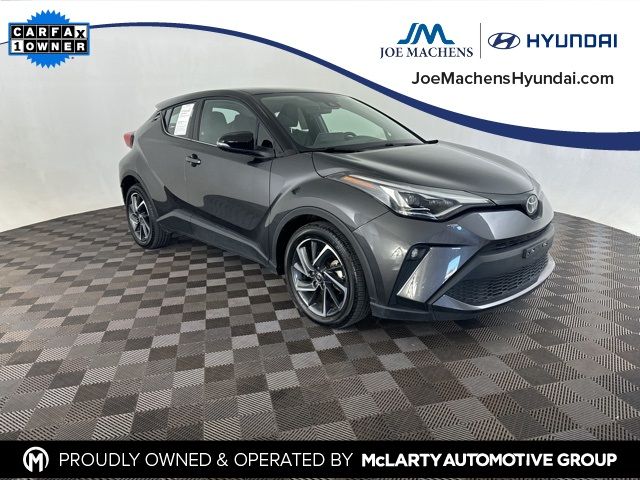 2022 Toyota C-HR XLE