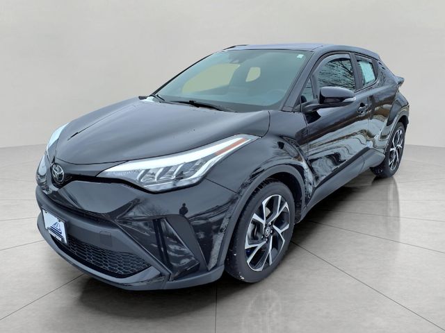 2022 Toyota C-HR XLE