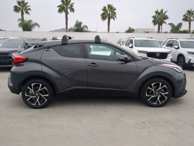 2022 Toyota C-HR XLE