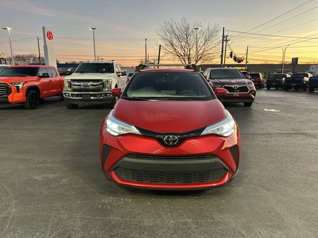 2022 Toyota C-HR XLE