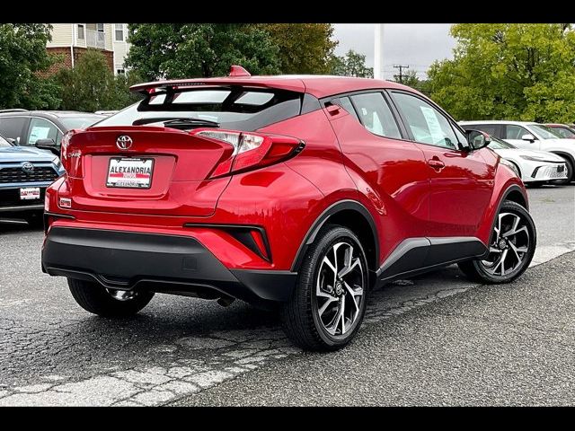 2022 Toyota C-HR XLE