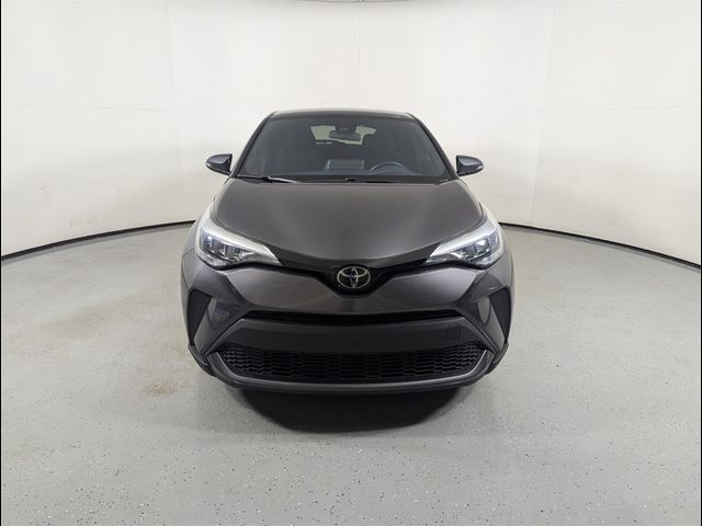 2022 Toyota C-HR XLE