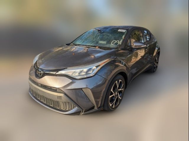 2022 Toyota C-HR XLE