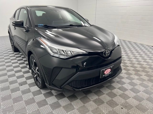 2022 Toyota C-HR XLE