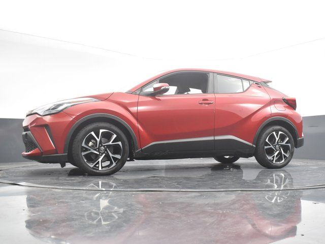 2022 Toyota C-HR XLE