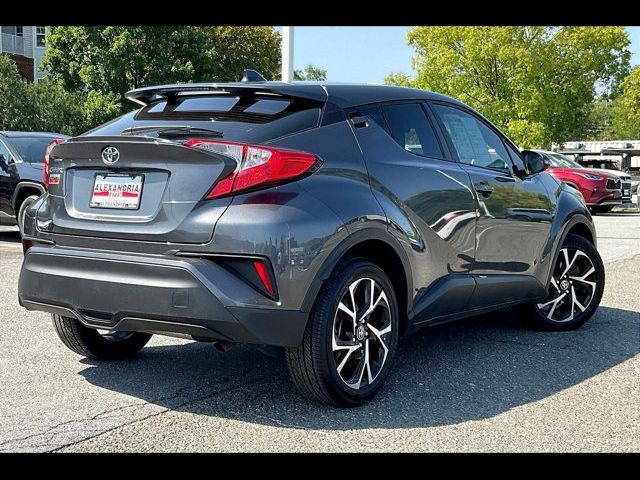 2022 Toyota C-HR XLE