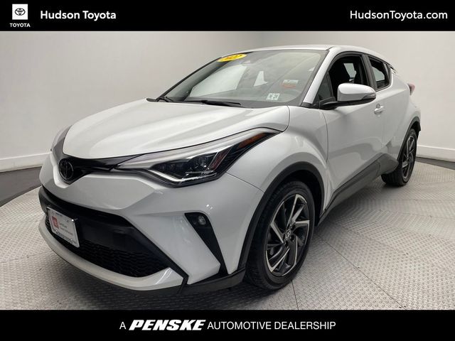 2022 Toyota C-HR XLE