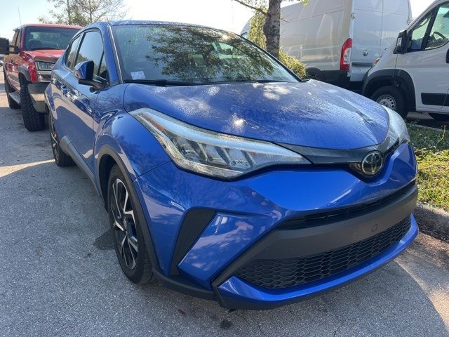 2022 Toyota C-HR XLE