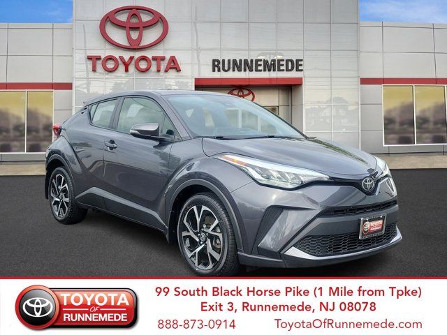 2022 Toyota C-HR XLE