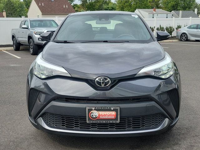 2022 Toyota C-HR XLE