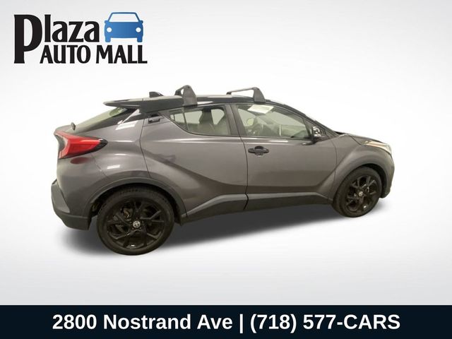 2022 Toyota C-HR XLE