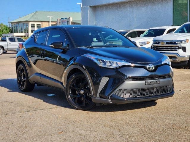 2022 Toyota C-HR XLE