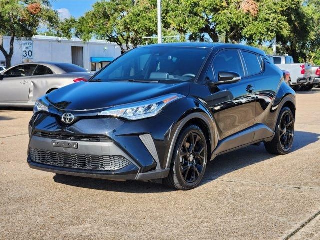 2022 Toyota C-HR XLE