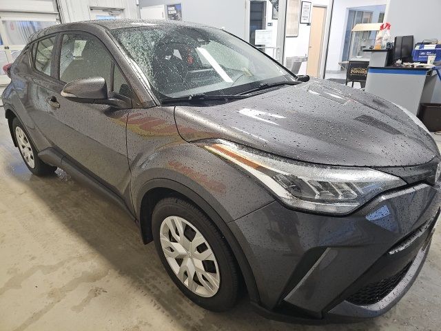 2022 Toyota C-HR XLE