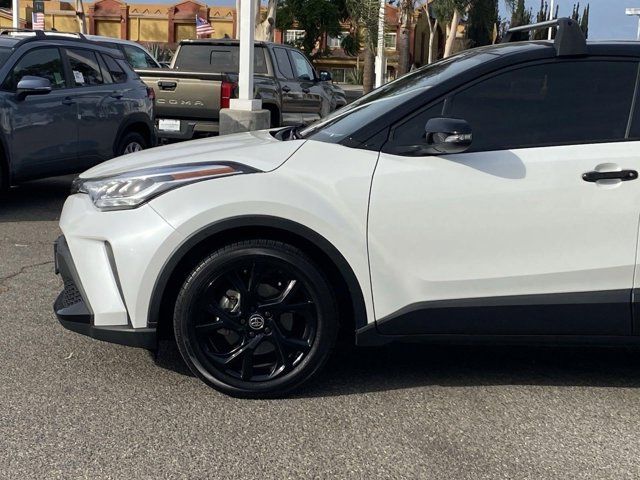 2022 Toyota C-HR XLE