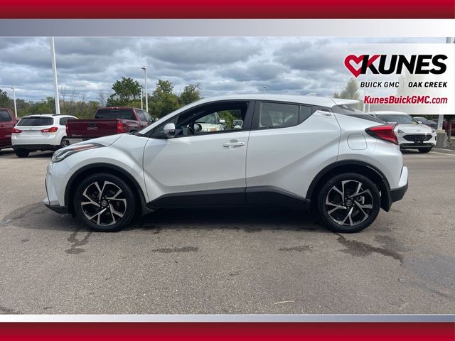 2022 Toyota C-HR XLE