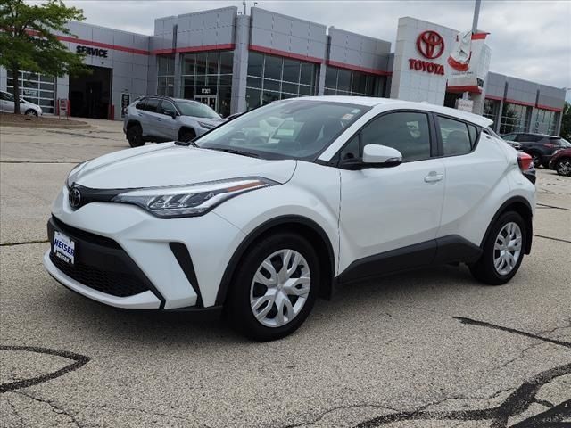 2022 Toyota C-HR XLE