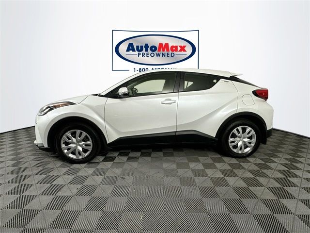 2022 Toyota C-HR XLE