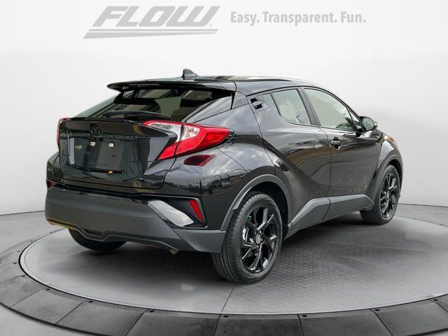 2022 Toyota C-HR XLE