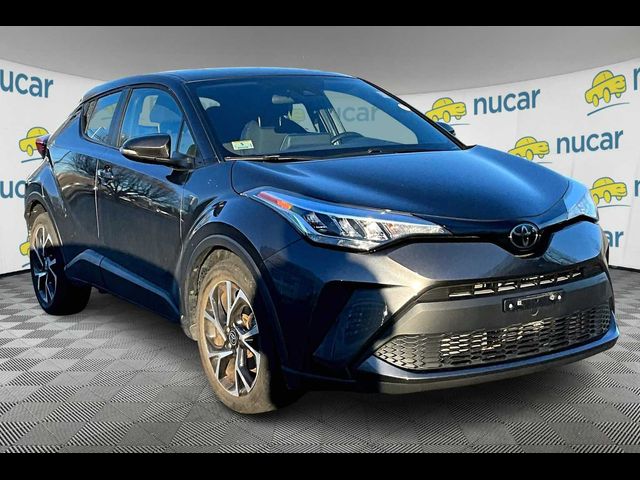 2022 Toyota C-HR XLE