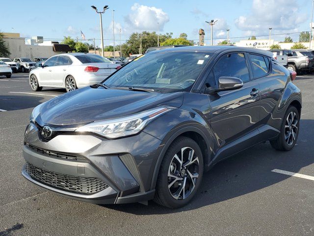 2022 Toyota C-HR XLE