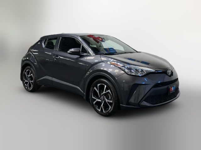 2022 Toyota C-HR XLE