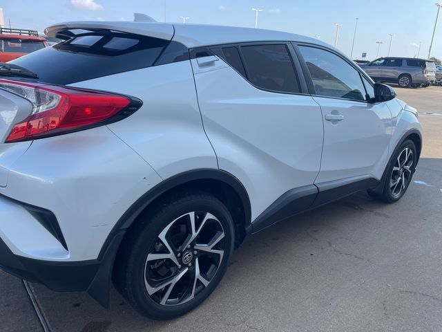 2022 Toyota C-HR XLE