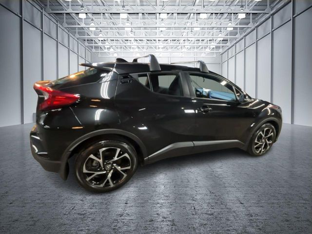 2022 Toyota C-HR XLE