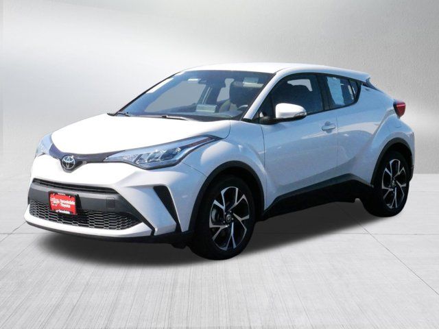 2022 Toyota C-HR XLE