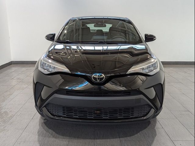 2022 Toyota C-HR XLE