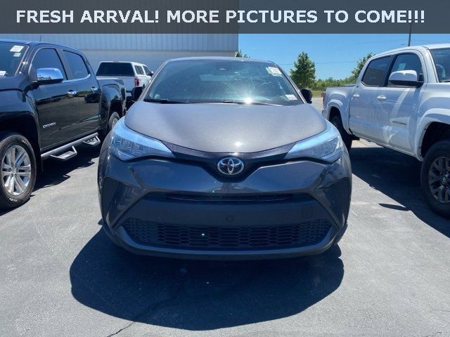 2022 Toyota C-HR XLE