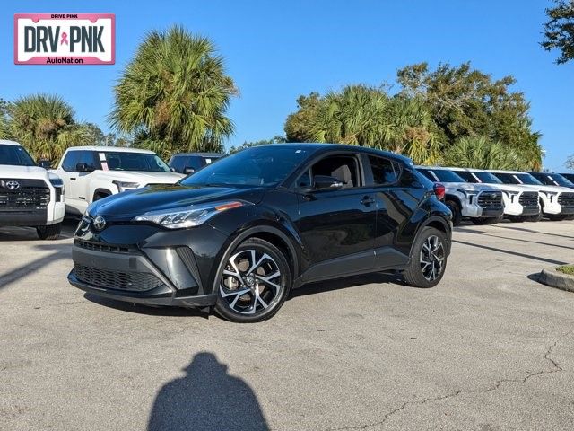 2022 Toyota C-HR XLE