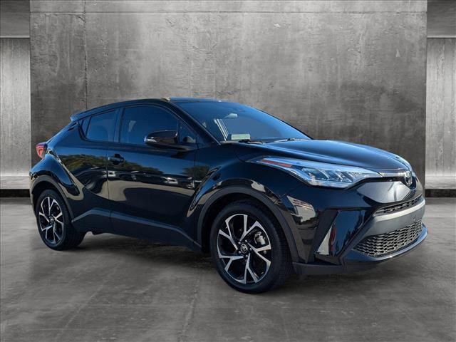 2022 Toyota C-HR XLE