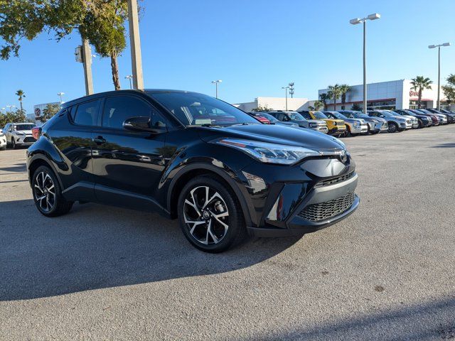 2022 Toyota C-HR XLE