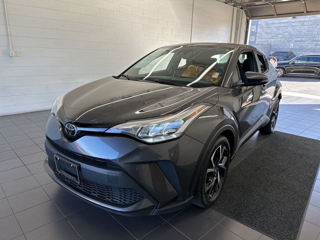 2022 Toyota C-HR XLE