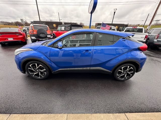 2022 Toyota C-HR XLE