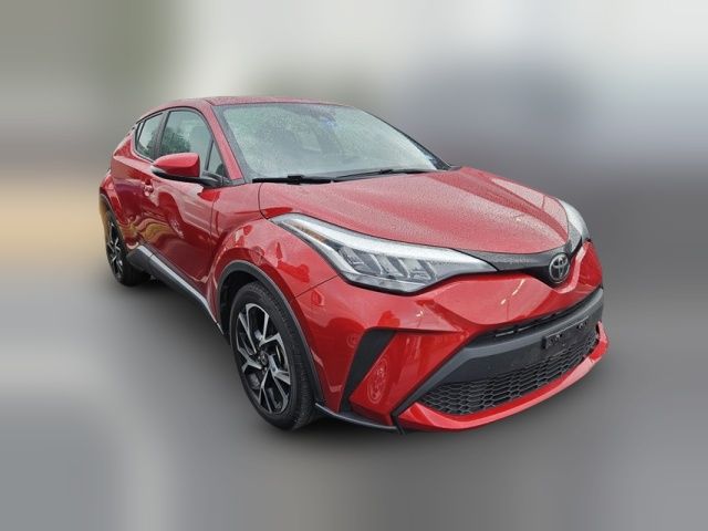 2022 Toyota C-HR XLE