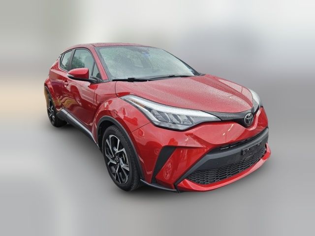 2022 Toyota C-HR XLE